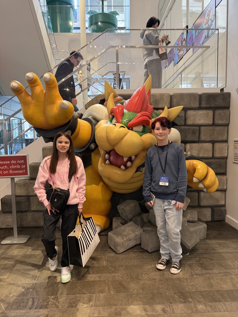 Our Alma Middle School theatre students have had an exciting and full spring season under the direction of Mrs. Bocksnick!