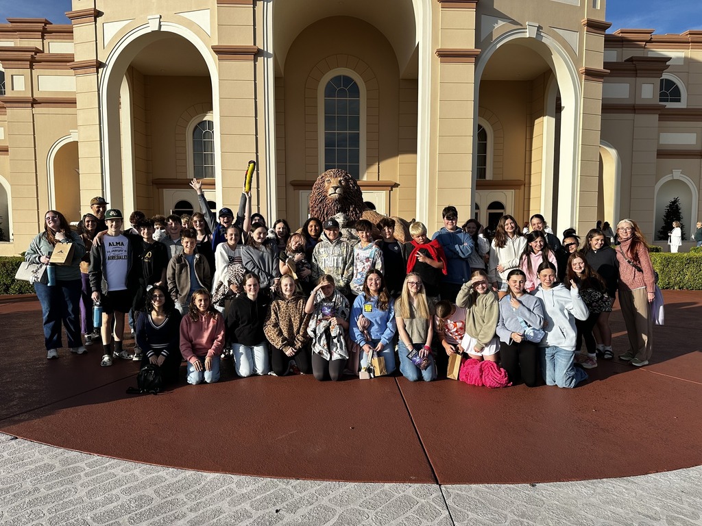 Our Alma Middle School theatre students have had an exciting and full spring season under the direction of Mrs. Bocksnick!