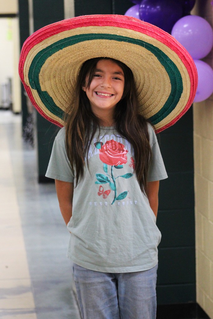 The 5th-grade ambassadors at Alma Intermediate School recently hosted a Hat Day fundraiser!