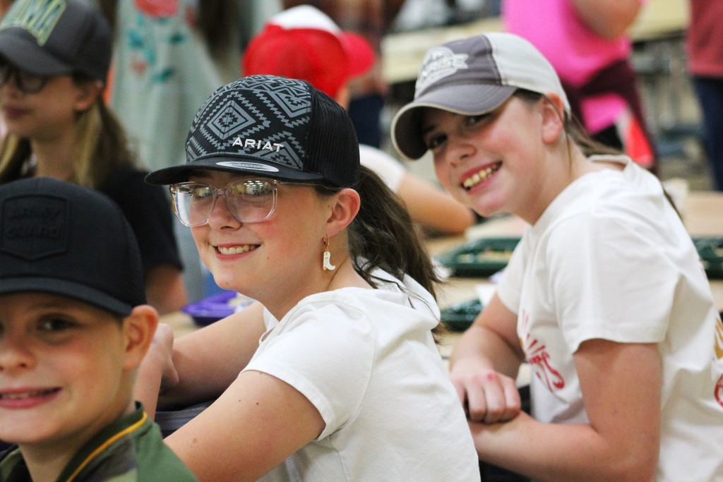 The 5th-grade ambassadors at Alma Intermediate School recently hosted a Hat Day fundraiser!