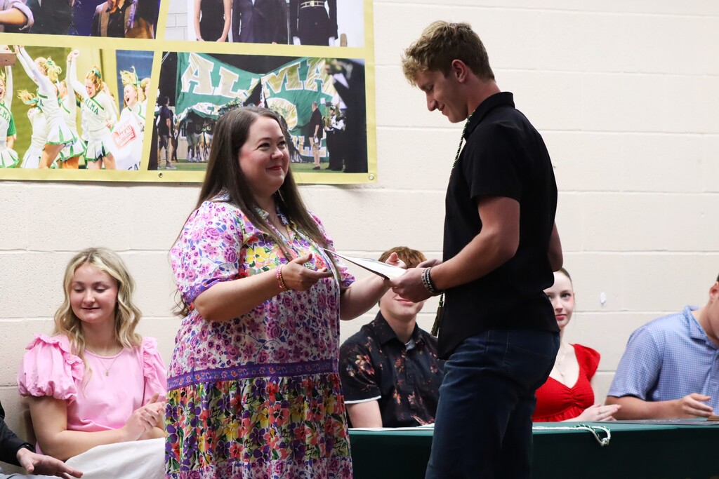 Alma High School Hosts Student Council Induction Ceremony