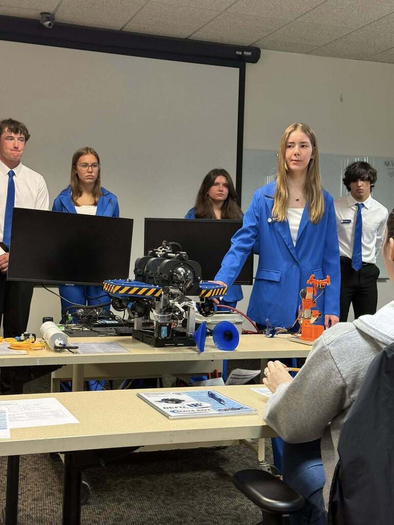AHS ROV Team Qualifies for Worlds