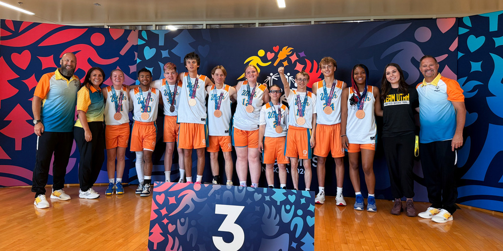 Alpine students representing Team Utah posing with their Bronze medals at the Special Olympics USA games