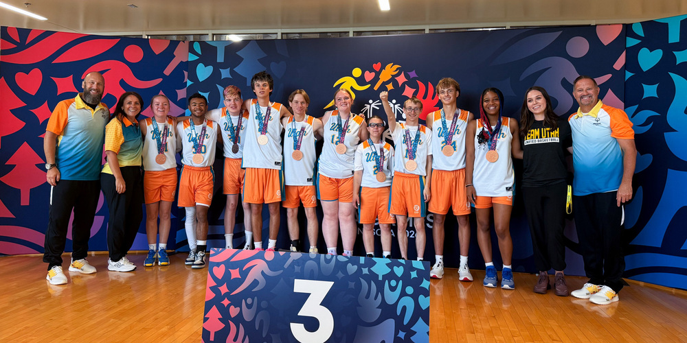 Alpine students representing Team Utah posing with their Bronze medals at the Special Olympics USA games