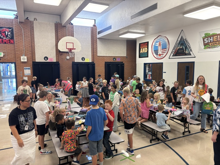 kindergarten lunch