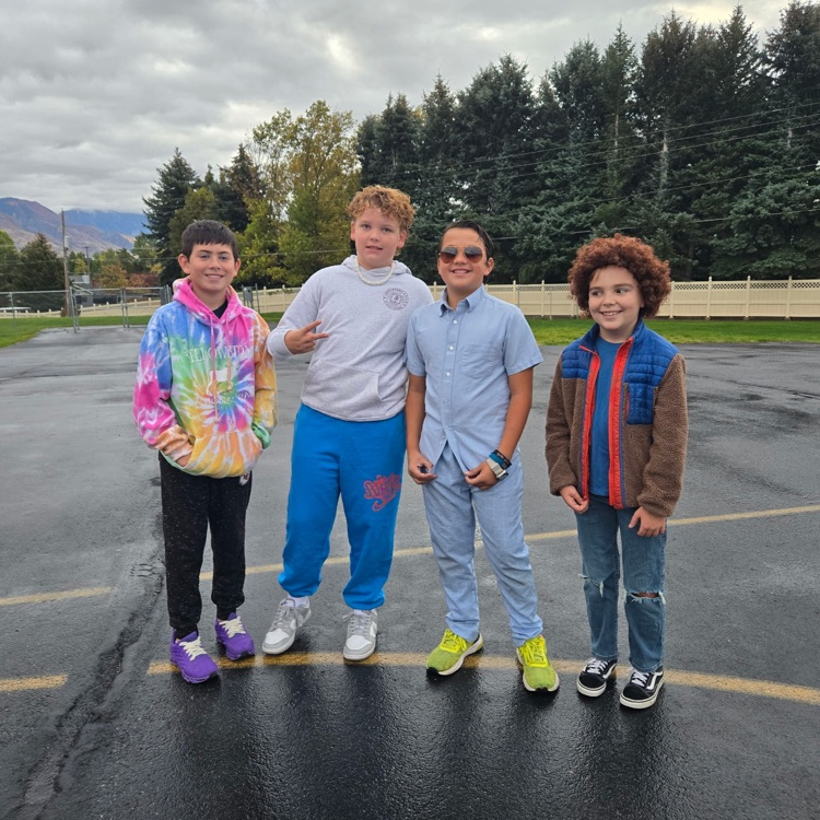 kids in era dress up day outfits 