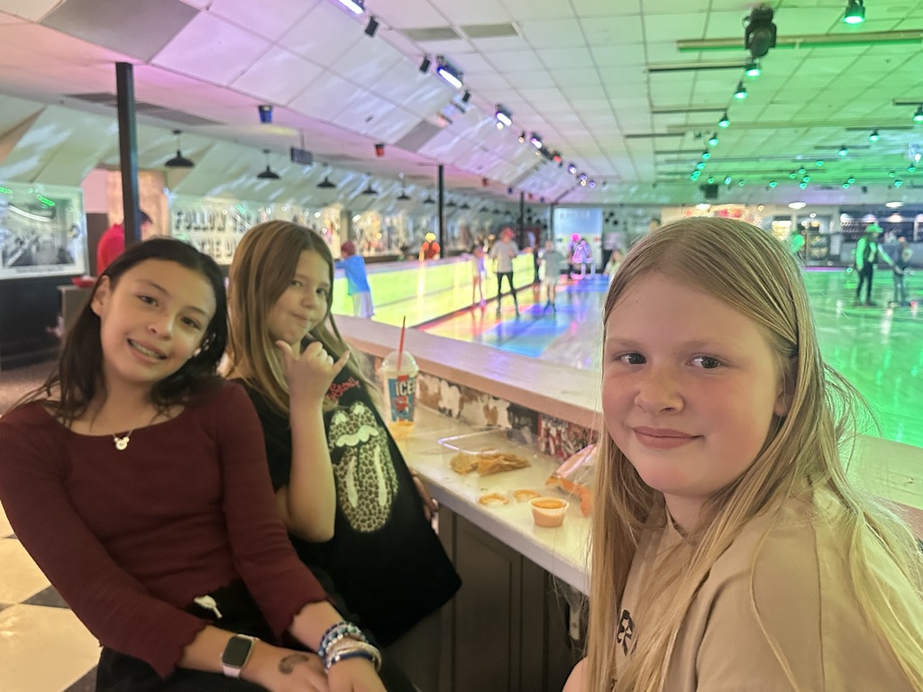 Kids at Classic Skate Night