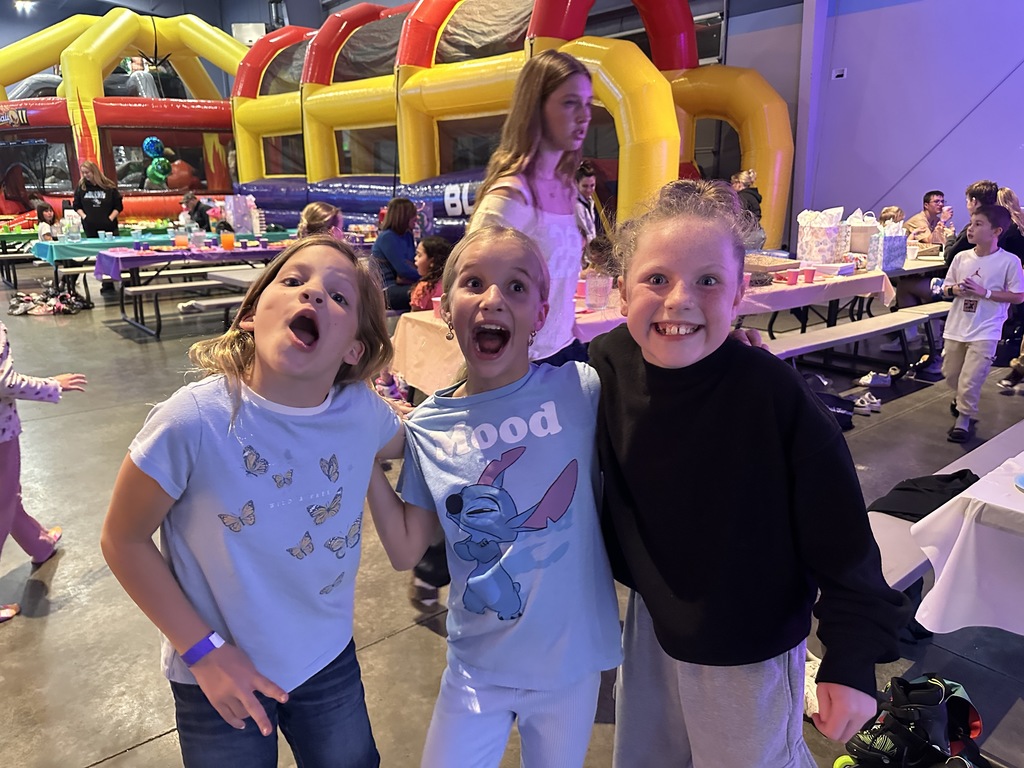 Kids at Classic Skate Night