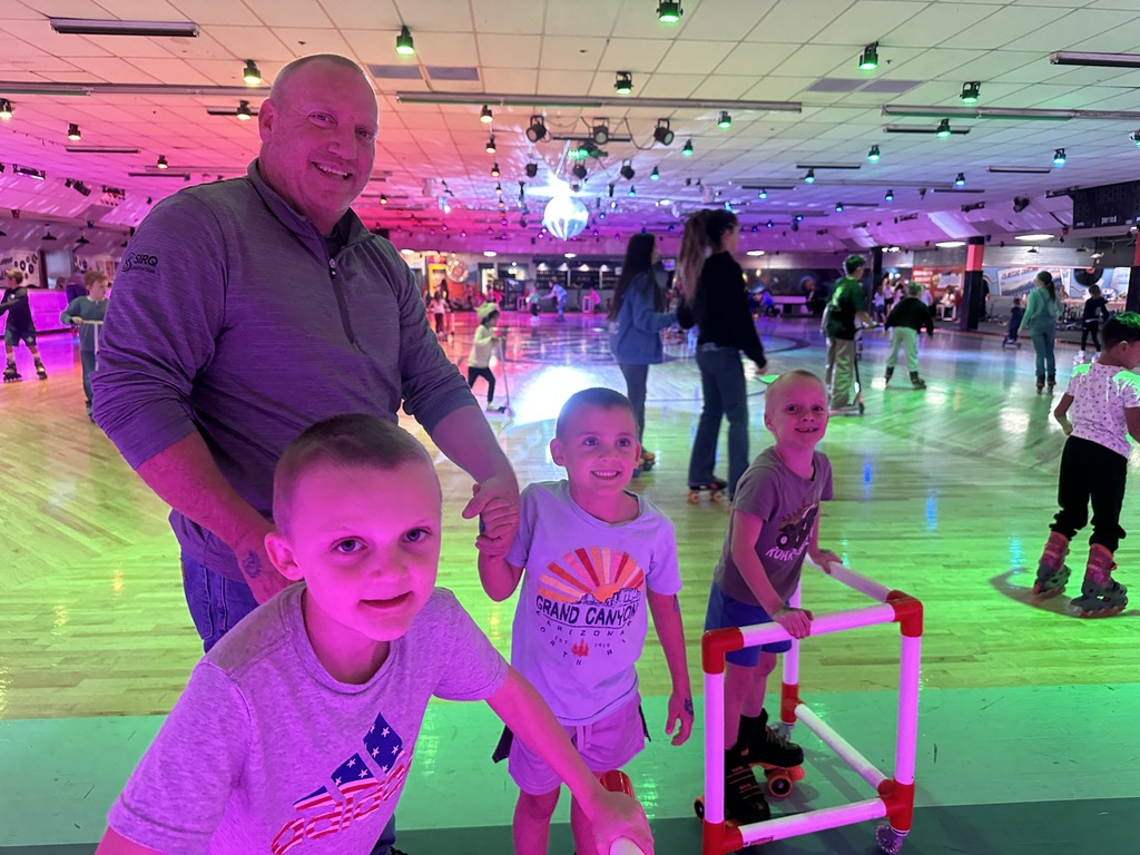 Kids at Classic Skate Night