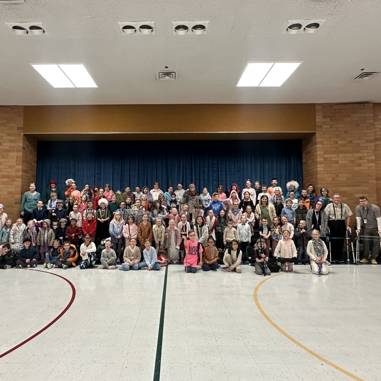 100th day 100 year old dress up 