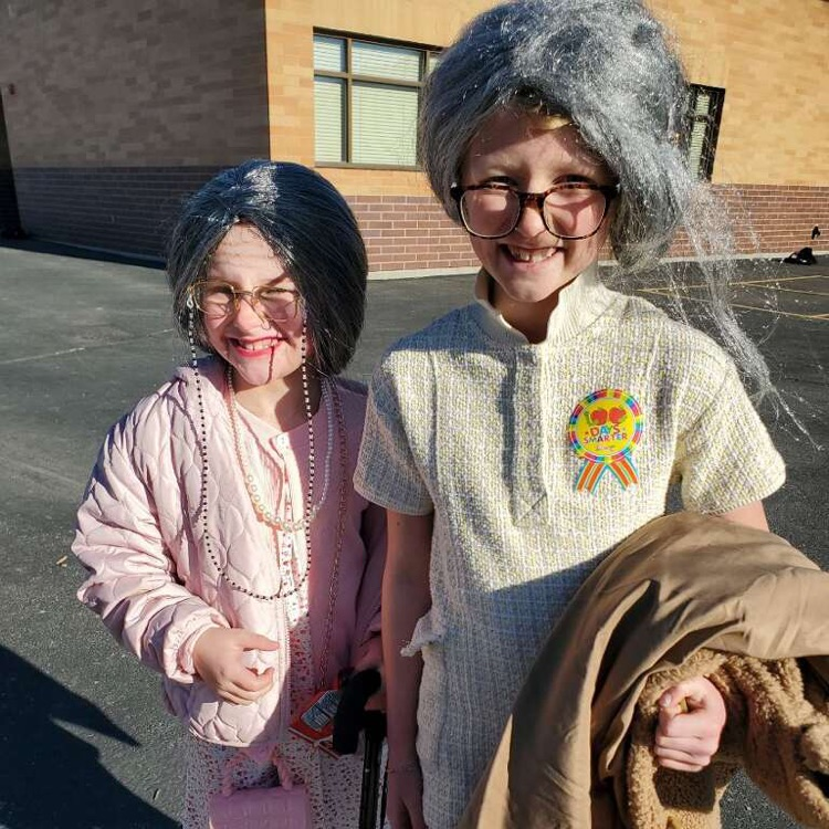 100th day 100 year old dress up 