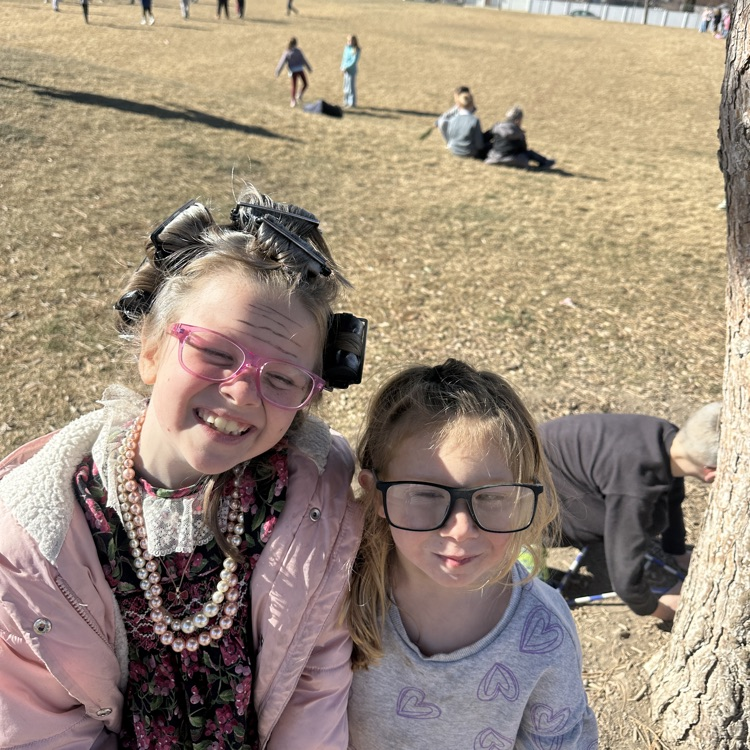 100th day 100 year old dress up 