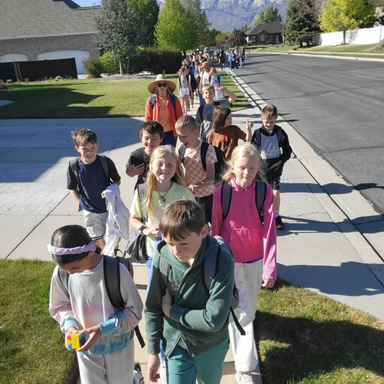 students at highland glen 