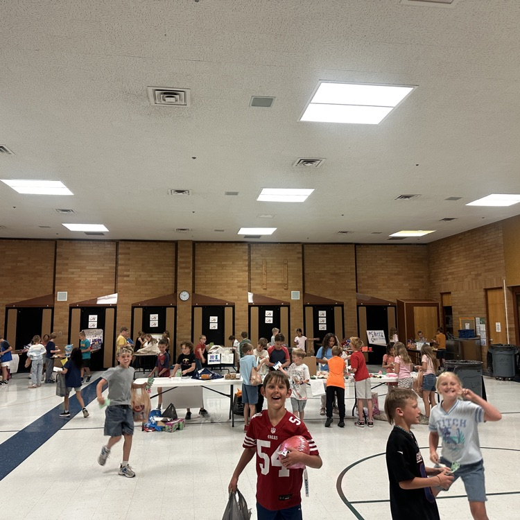 3rd grade students at market day 