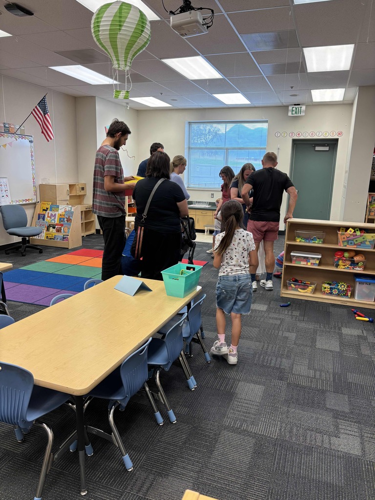 picture of parents and students in a classroom