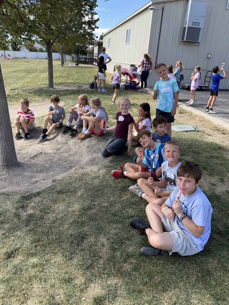 children eating otter pops