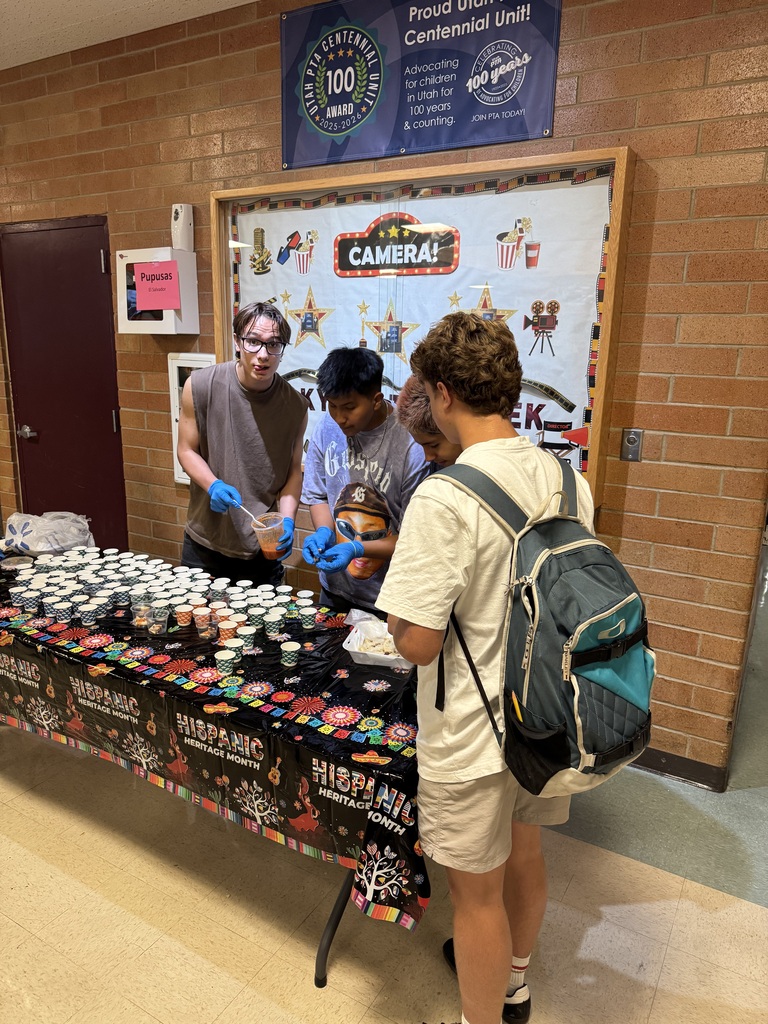 Student in commons around a table