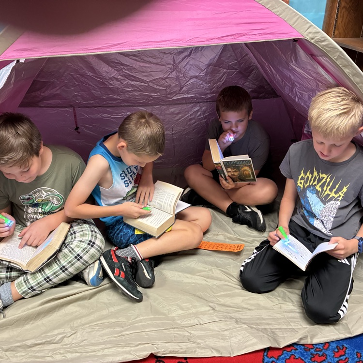 kids reading at the read-a-thon
