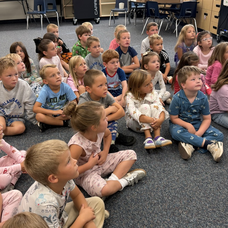 kids reading at the read-a-thon