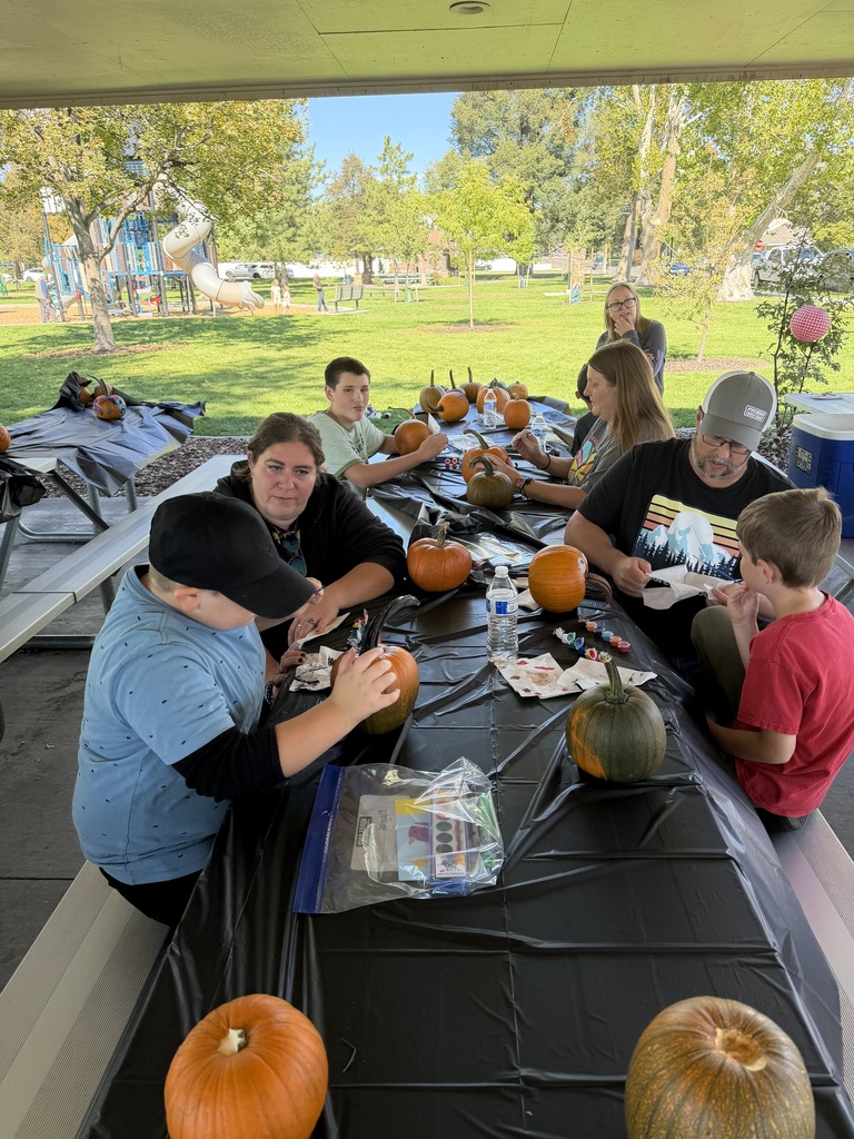 families painting