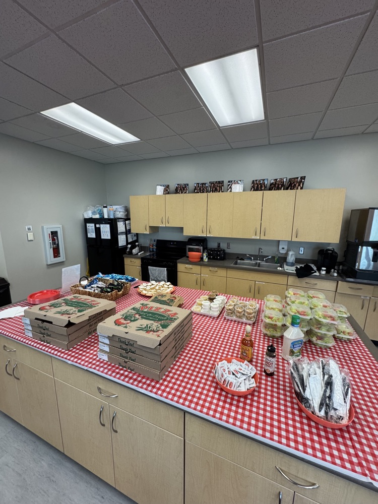 Summit Pizza Dinner