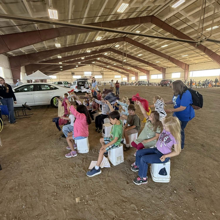 kids at the farm 