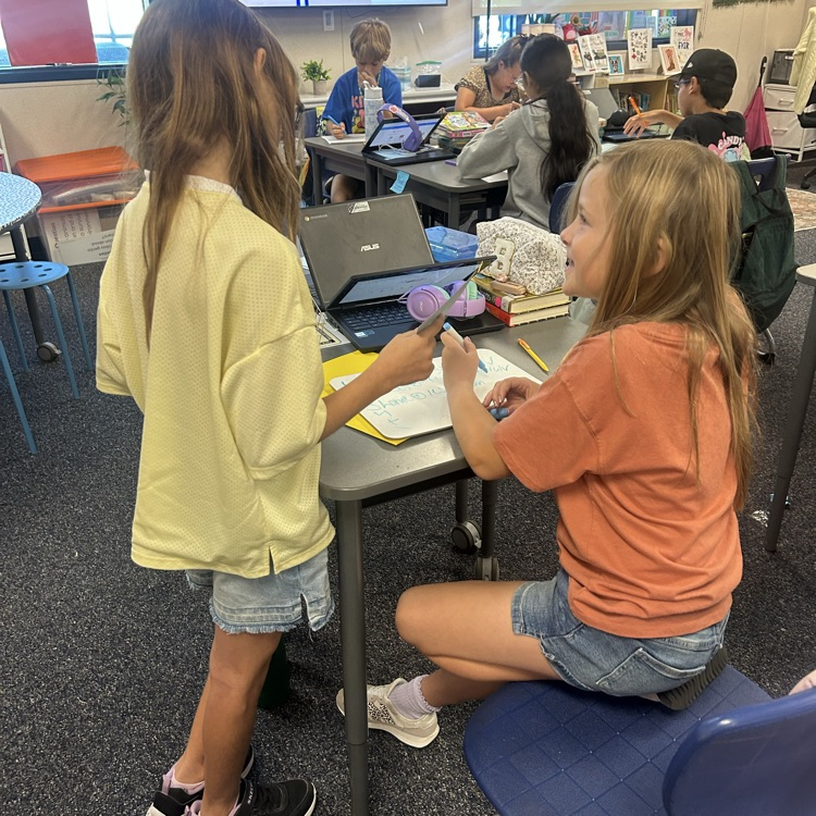 kids learning together