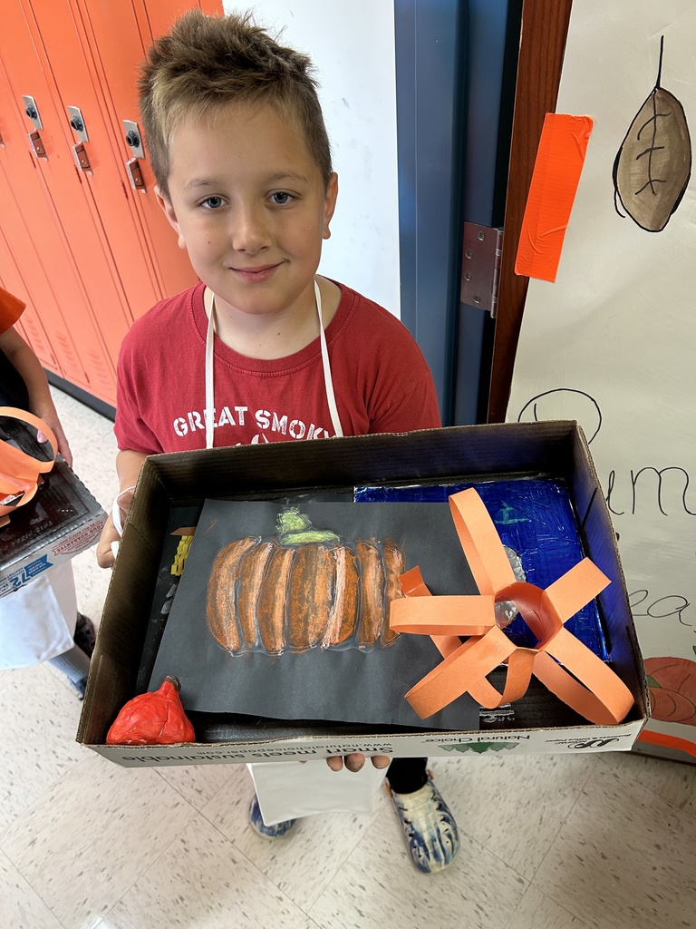 The AGS art club hosted a fall workshop for 2nd, 3rd and 4th graders. Thanks for spending some time with us on your day off! 