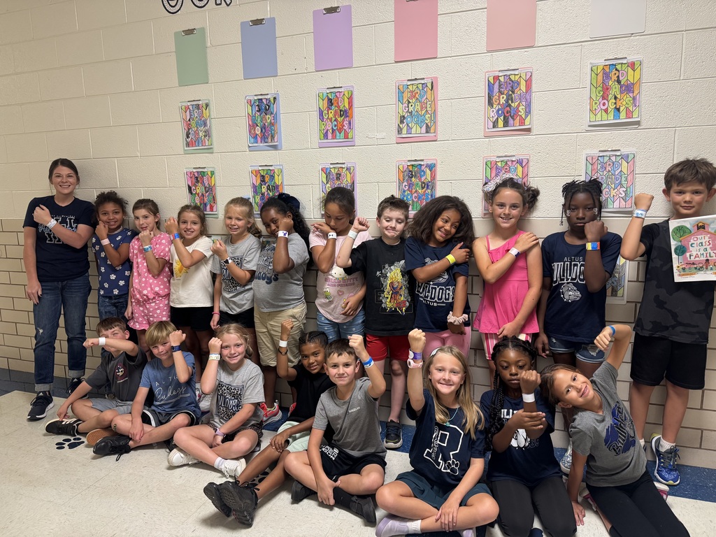 Mrs. Gollihare’s 3rd grade class made friendship bracelets after we read the story “Our Class is a Family”.