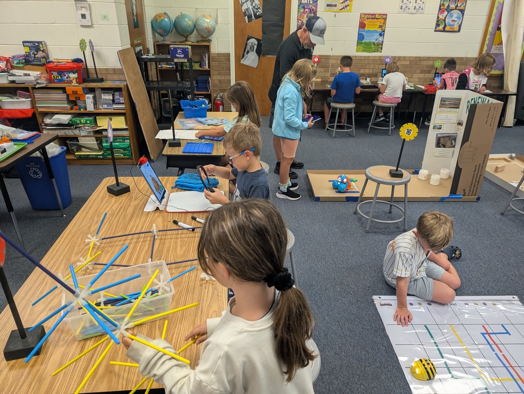 students in STEM class