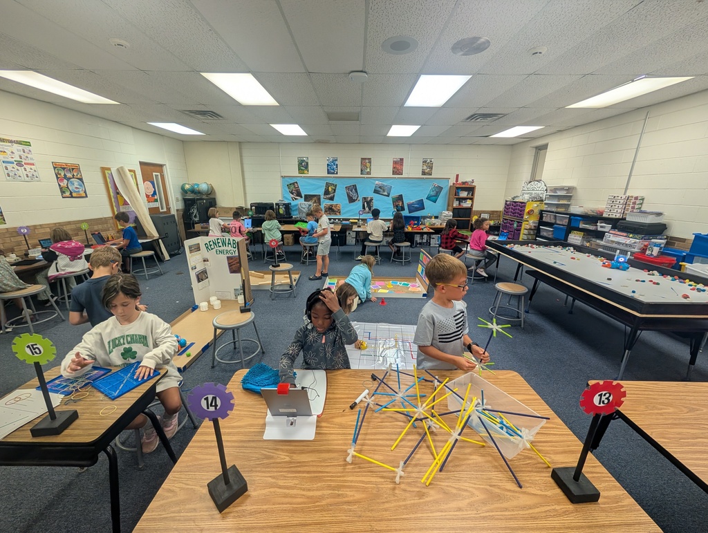 students in STEM class