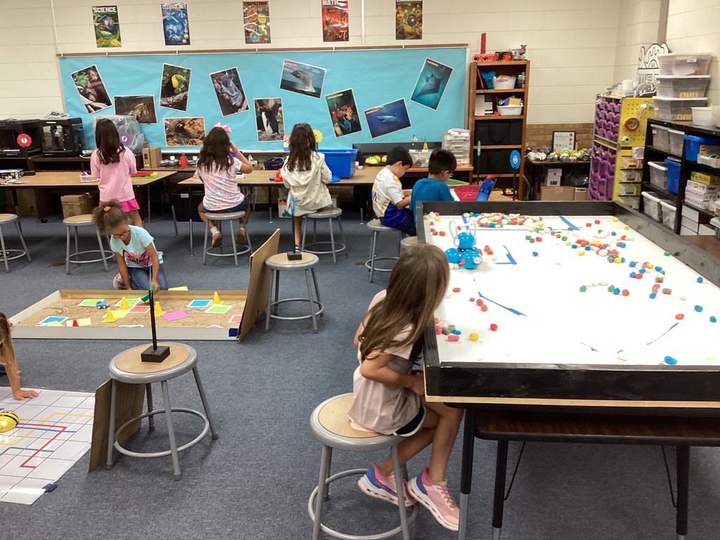 students in STEM lab