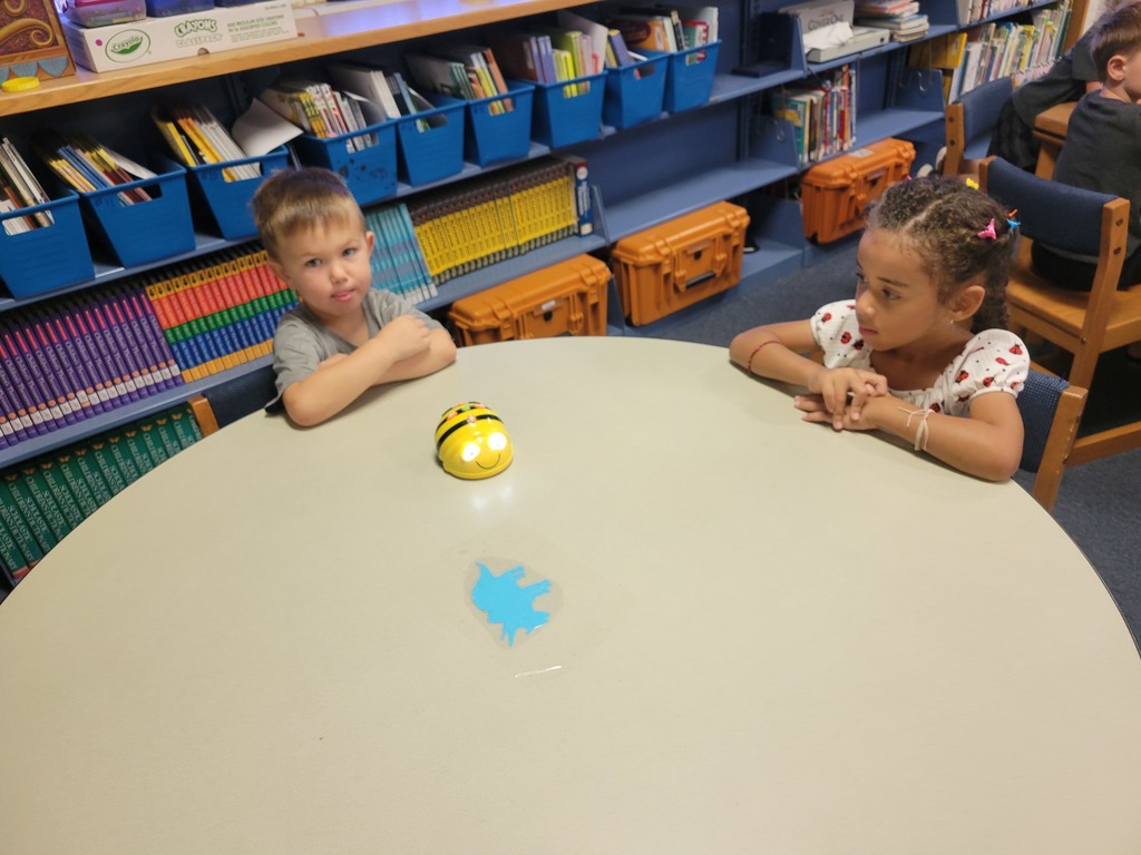students in STEM lab