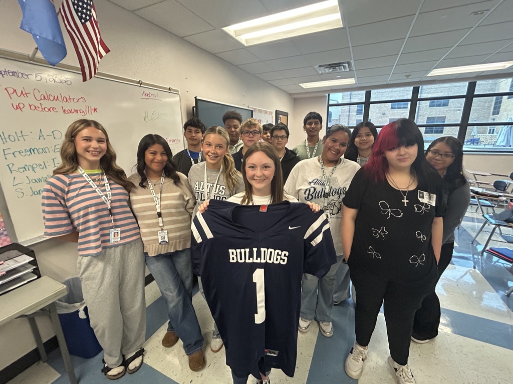 Teacher of the Week: Mrs. Thompson