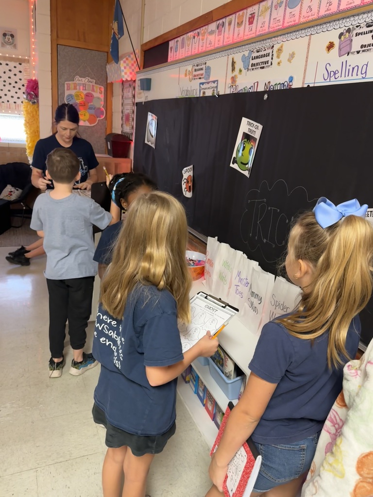 students enjoying haunted house activity