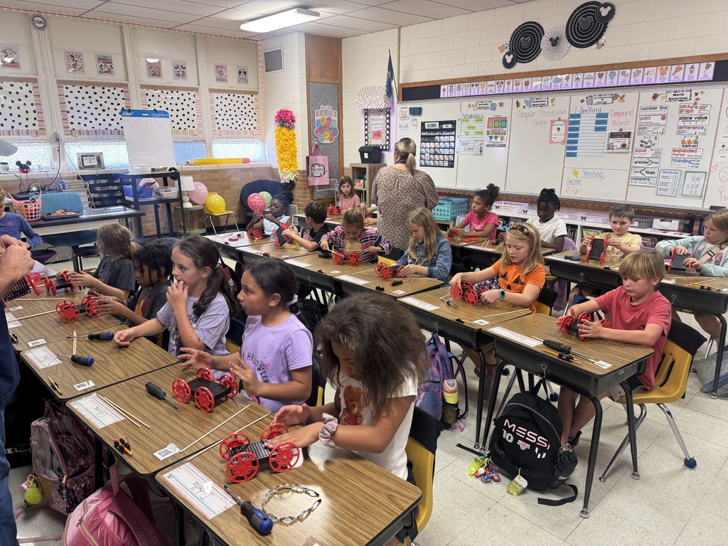 Students making sail boats