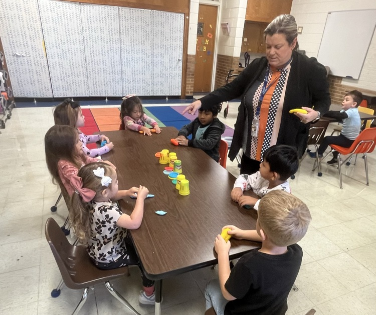 students doing STEAM