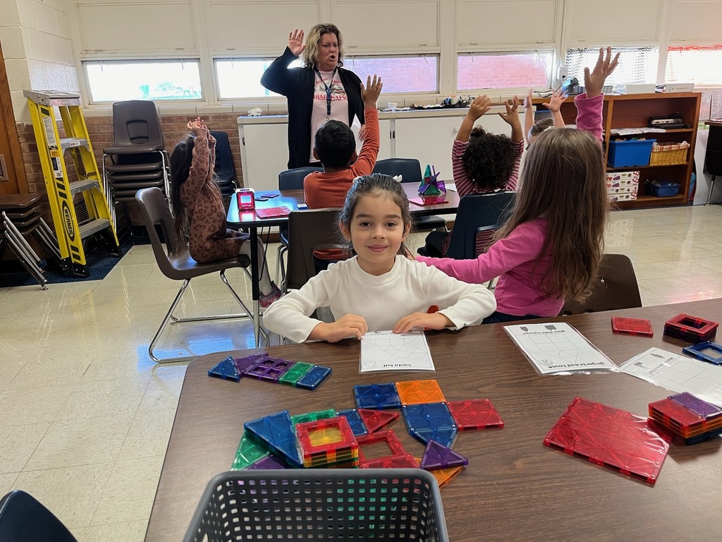 students doing STEAM