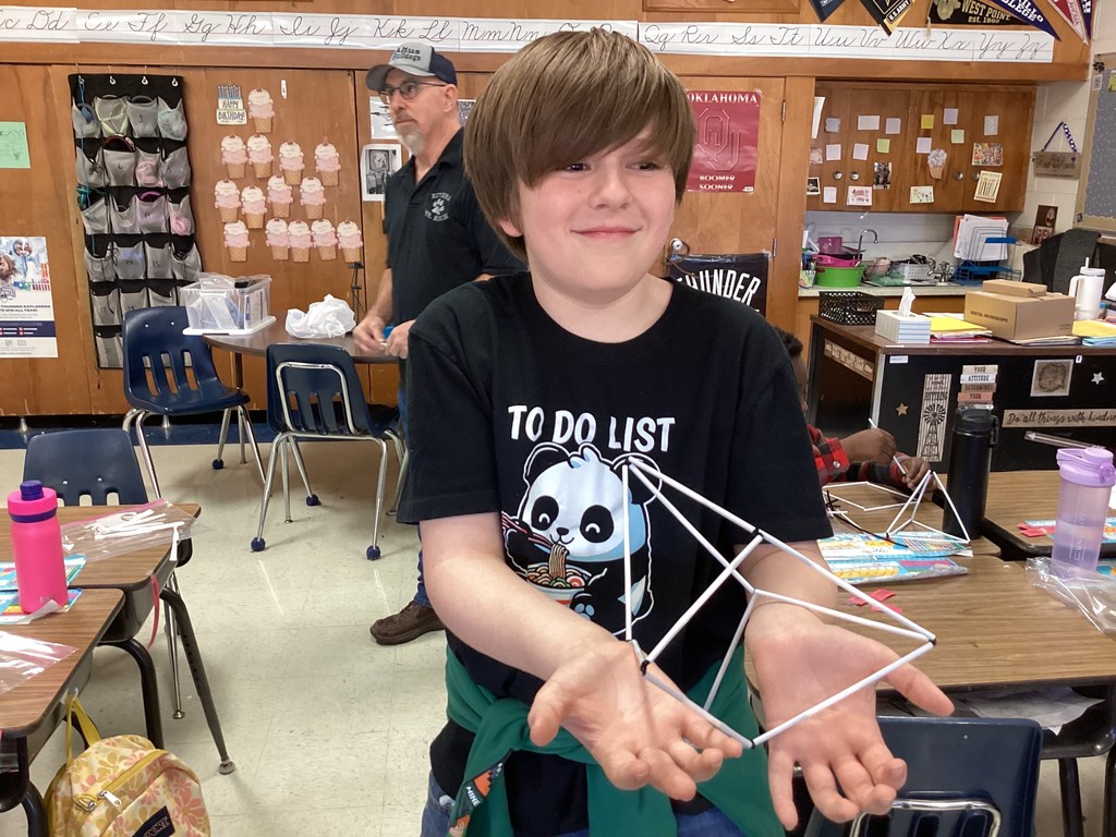 students doing STEAM