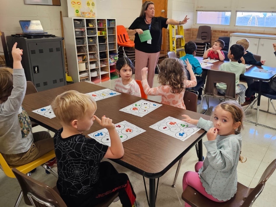 students doing STEAM