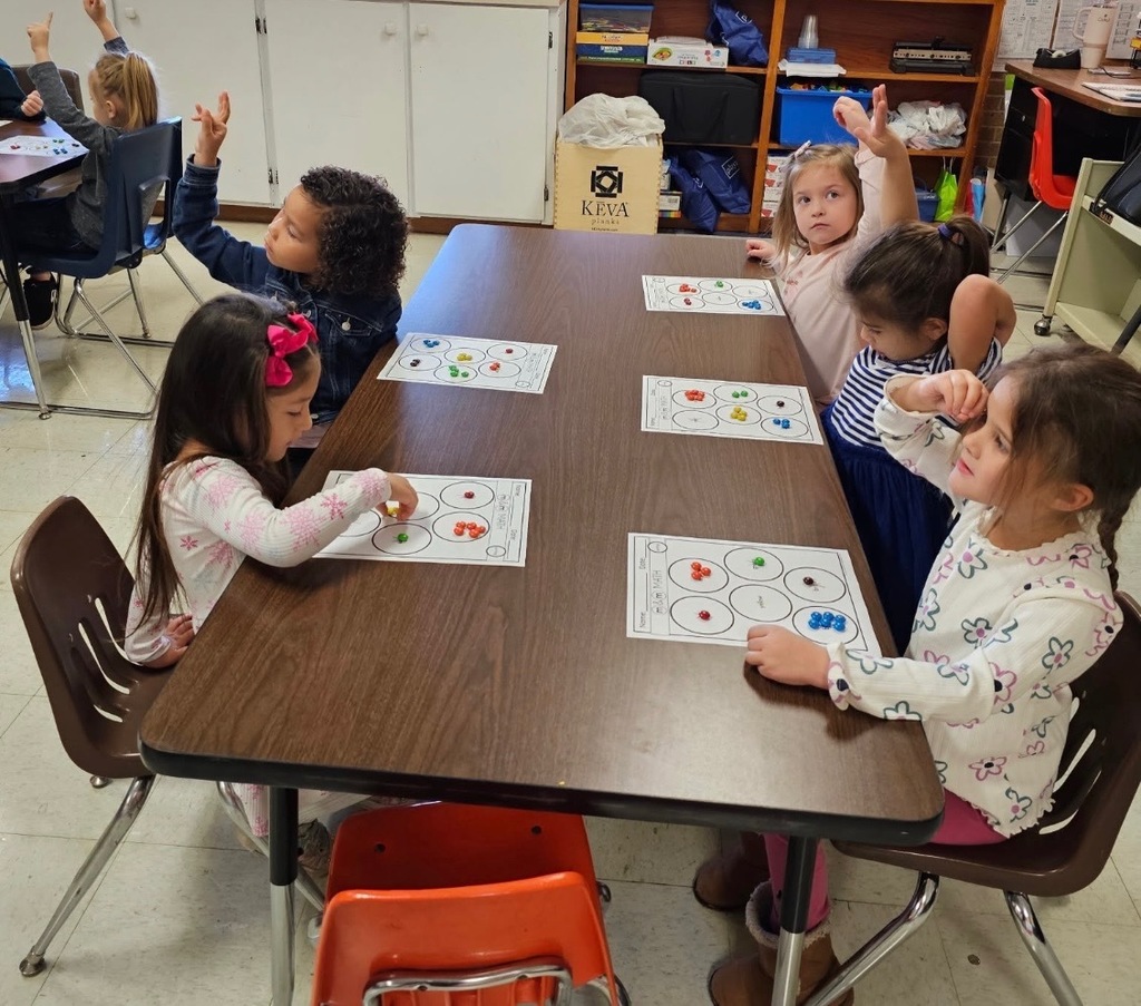 students doing STEAM