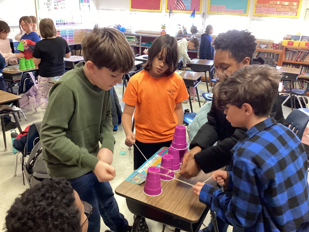 students doing STEAM