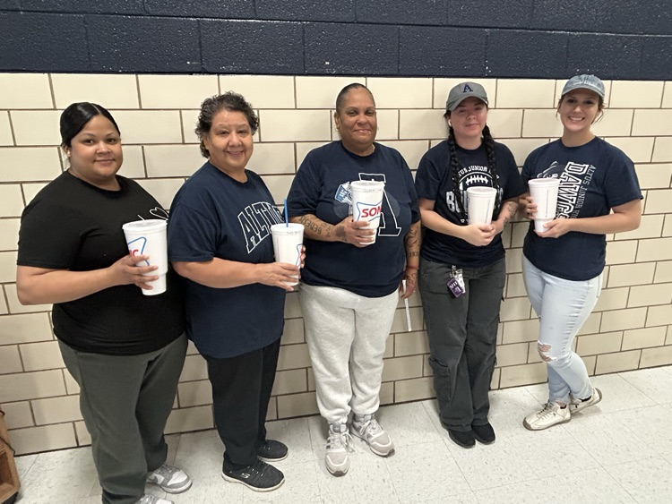 cafeteria crew