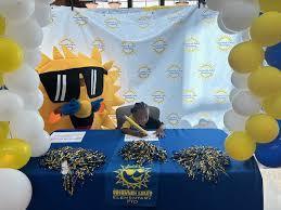 Kinder Signing
