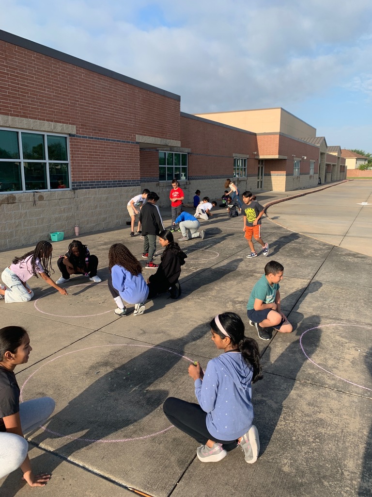 Students in 5th Grade Science Class Picture