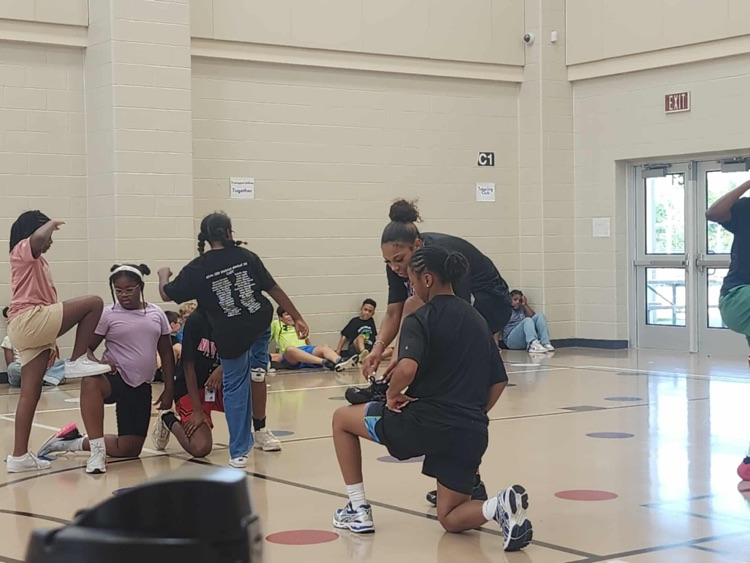 SCHS sharks join5th grade for PE