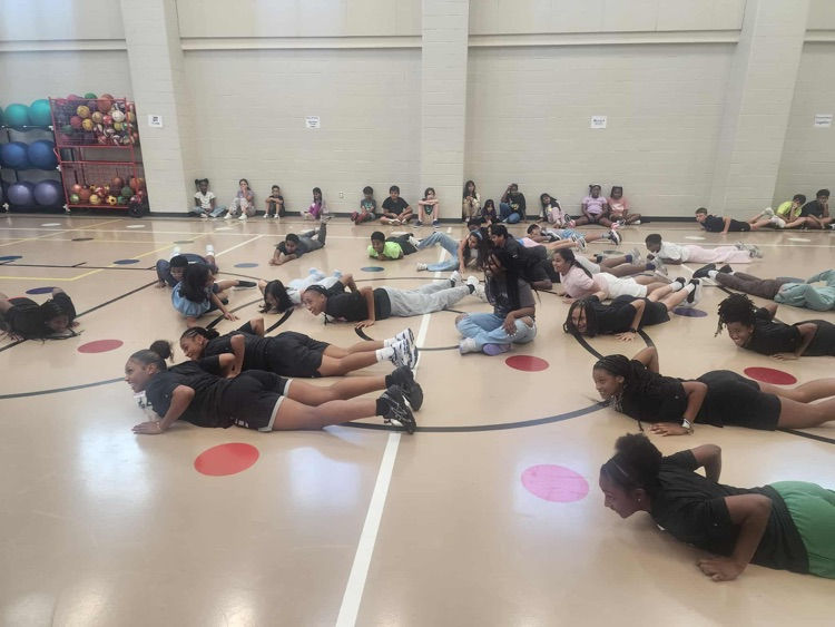 SCHS sharks join5th grade for PE
