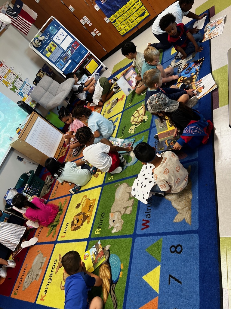 students reading for HEB's Read-In