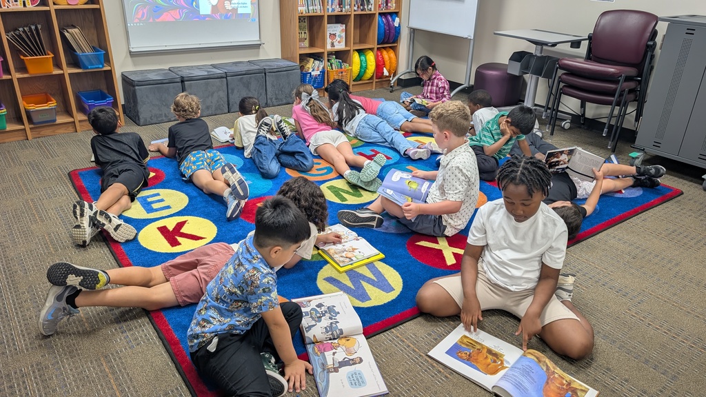students reading for HEB's Read-In