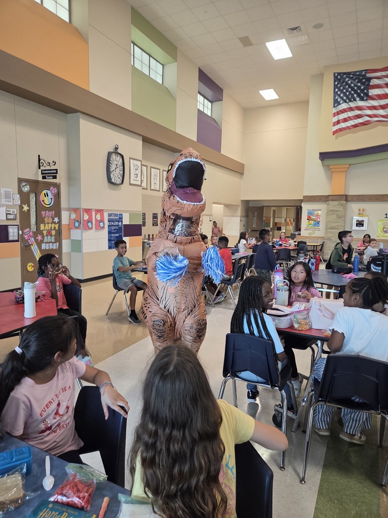 Picture of PTO Presenting Fundraiser at Lunch